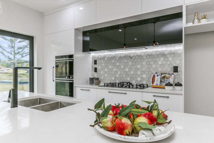 12a Norman Road Titirangi_6