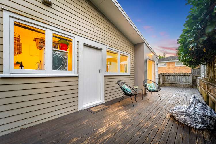 29 Hatherlow Street Glenfield_9