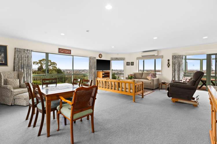 2/89 Churchill Drive_0