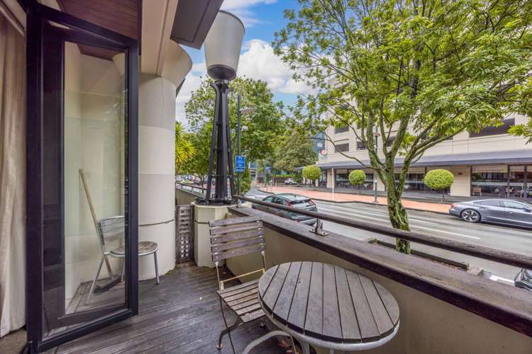 GJ/20 Pakenham Street East Auckland Central_8