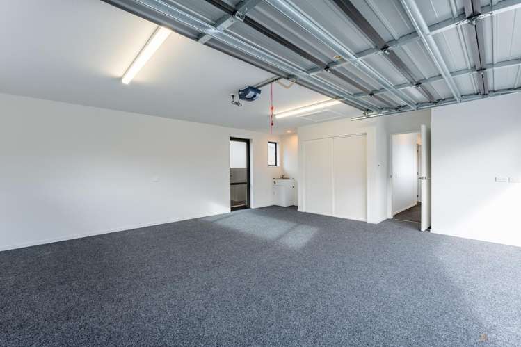 86 & 86A Church Street Seaview_18