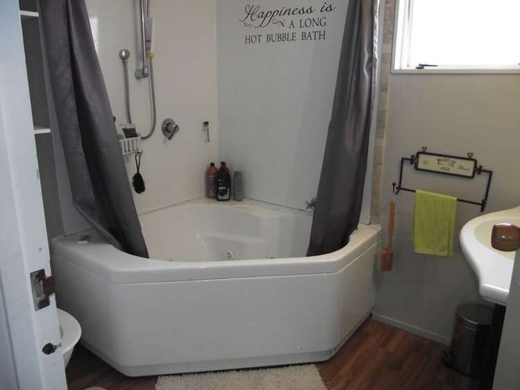 2 Albert Street Waihi_12