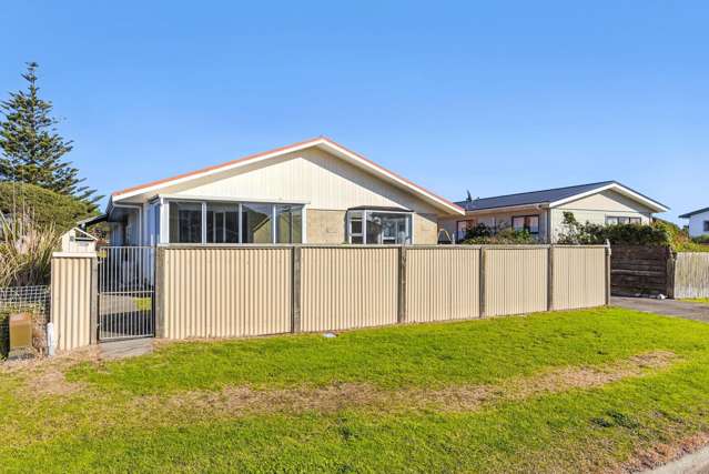 5 Karaka Street Otaki Beach_4