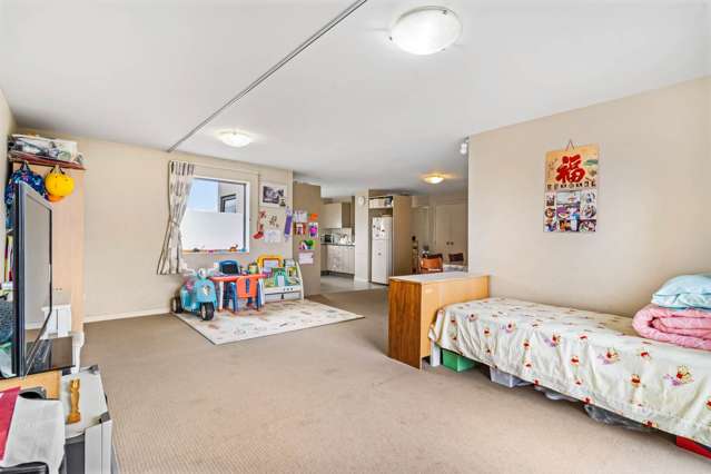 4D/20 Morning Star Place Mt Albert_3