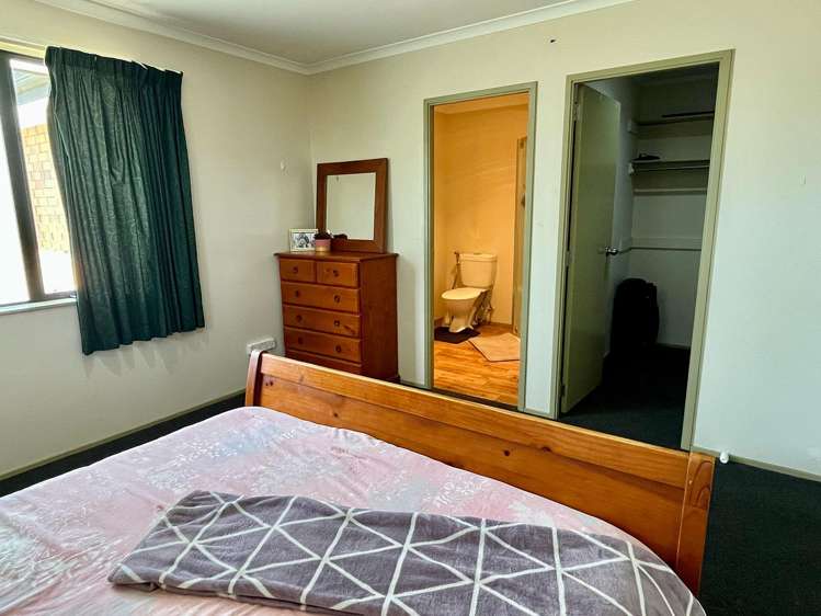 10 Woodgreen Way Hamilton East_6