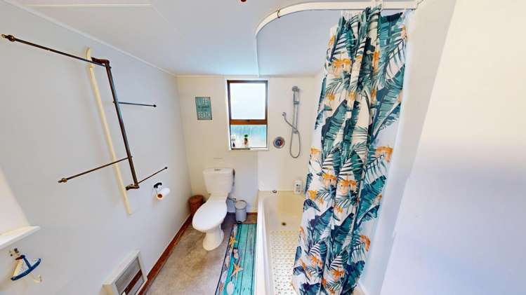 27 Mowhanau Drive 11473_18