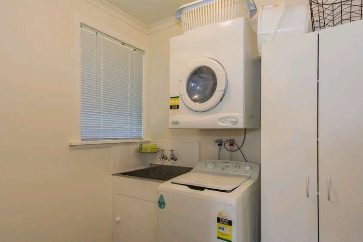 4 Westcott Street Dallington_10