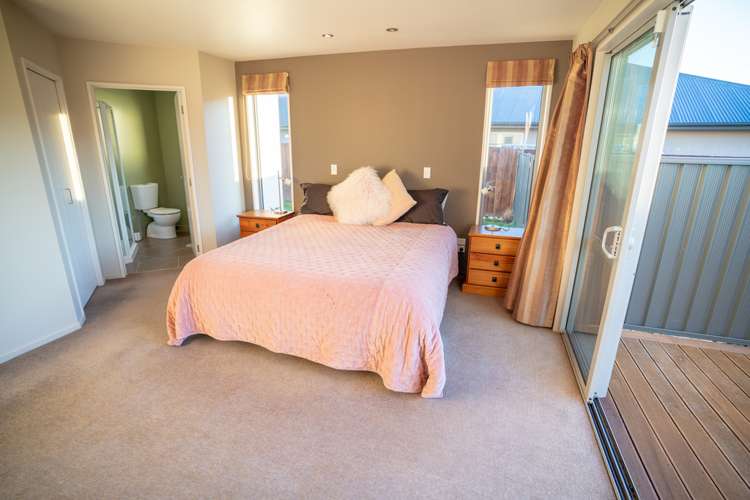 11 Wet Jacket Place Te Anau_25