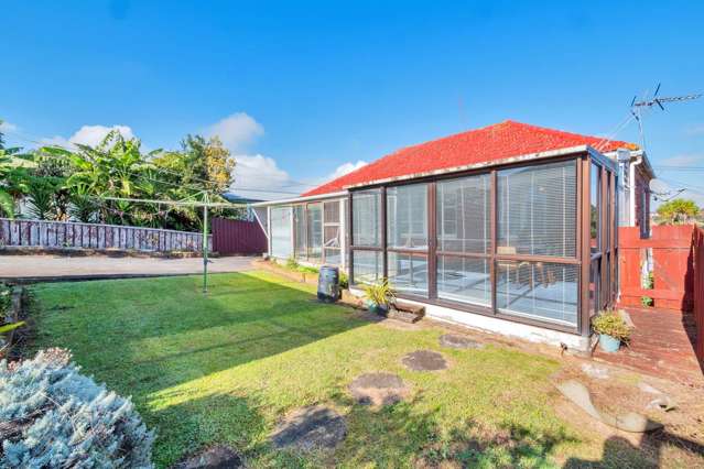 1 Triton Avenue Mount Albert_3