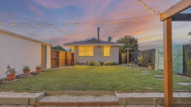 9 Charnwood Crescent Bishopdale_21