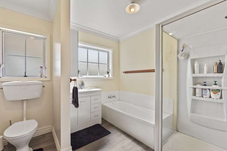 167 Cable Bay Road Hira_7