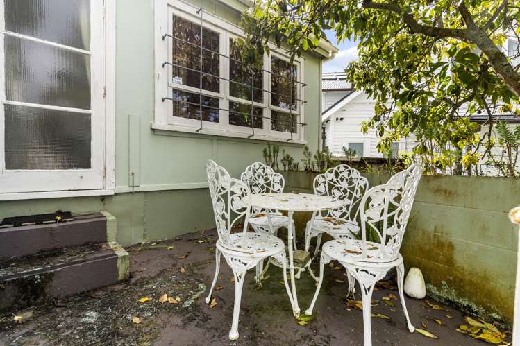 2 Percival Parade Saint Marys Bay_16