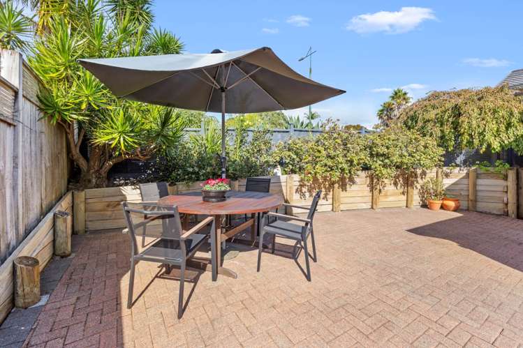 5 Azure Grove Unsworth Heights_28