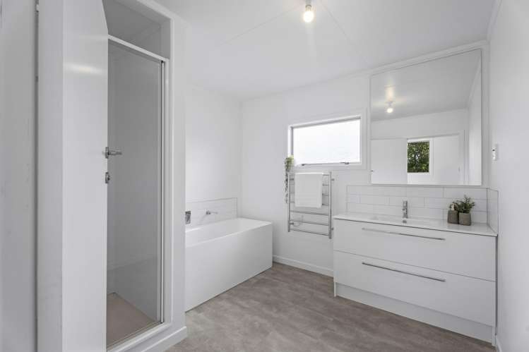 7 York Crescent Westown_10