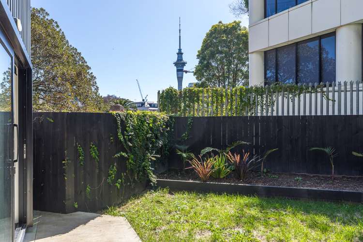 102/7 Scotia Place Auckland Central_2