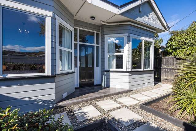 Stylish Home in St Clair School Zone