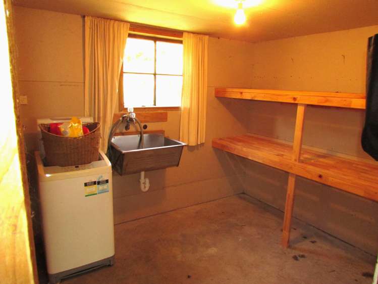 1712 State Highway 7 Moana / Lake Brunner_9