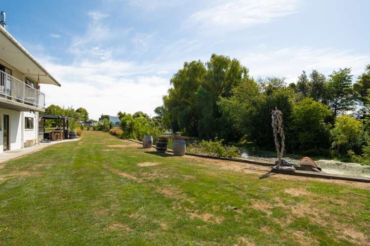 99 Dillons Point Road Islington_31