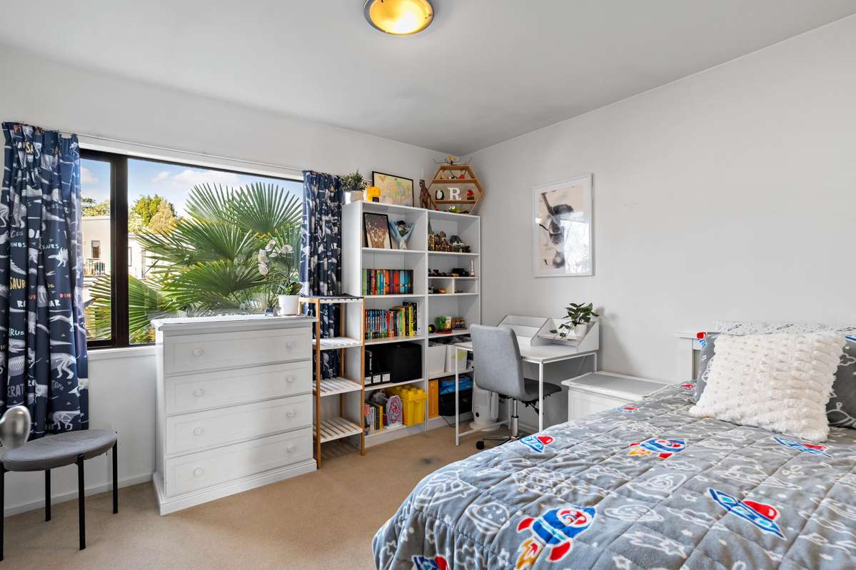 25/92 Bush Road_3