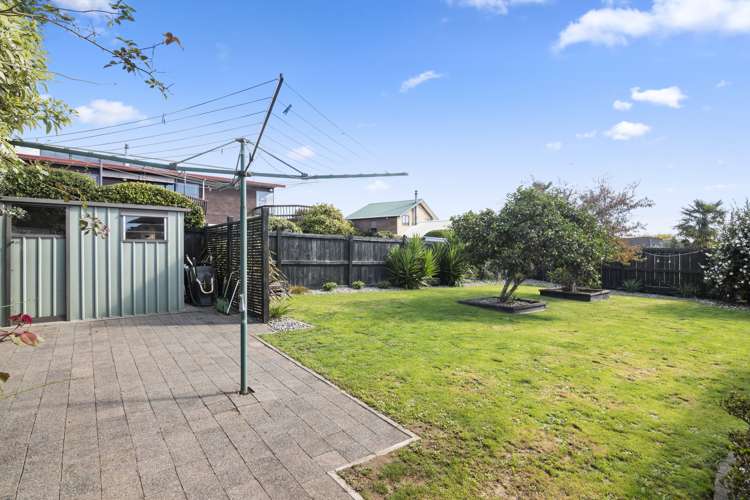 53 Olympus Way Richmond_8