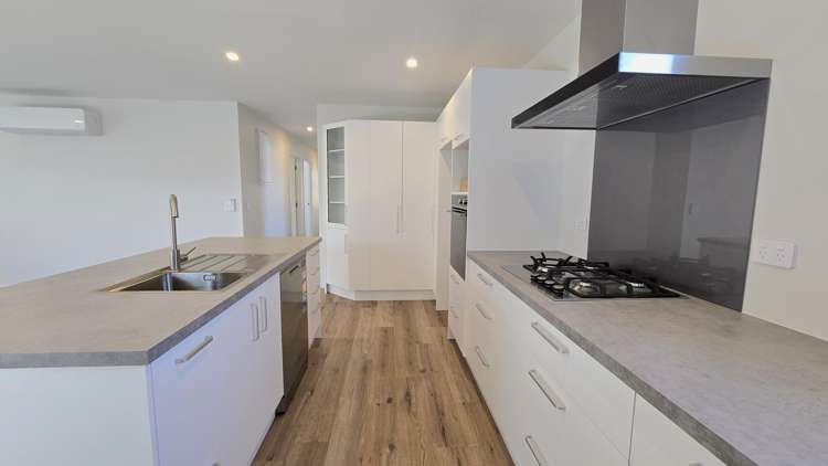 249a Sewell Street Hokitika_5