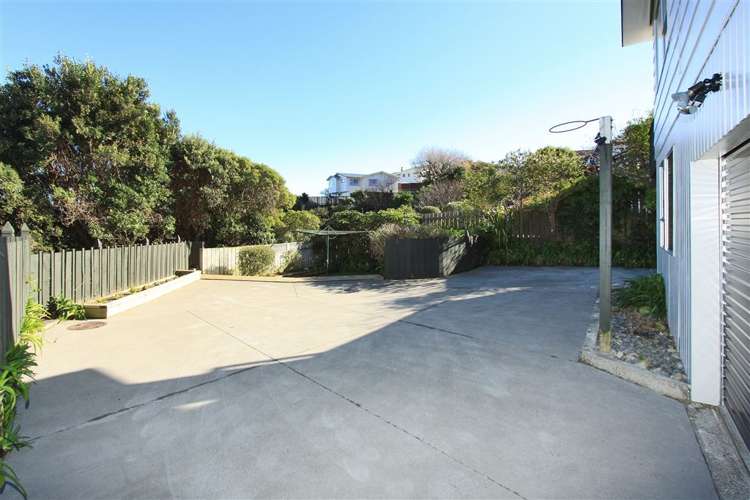 24 Tweed Road Papakowhai_14