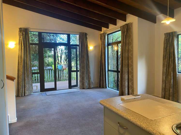 186 Huia Road Titirangi_4