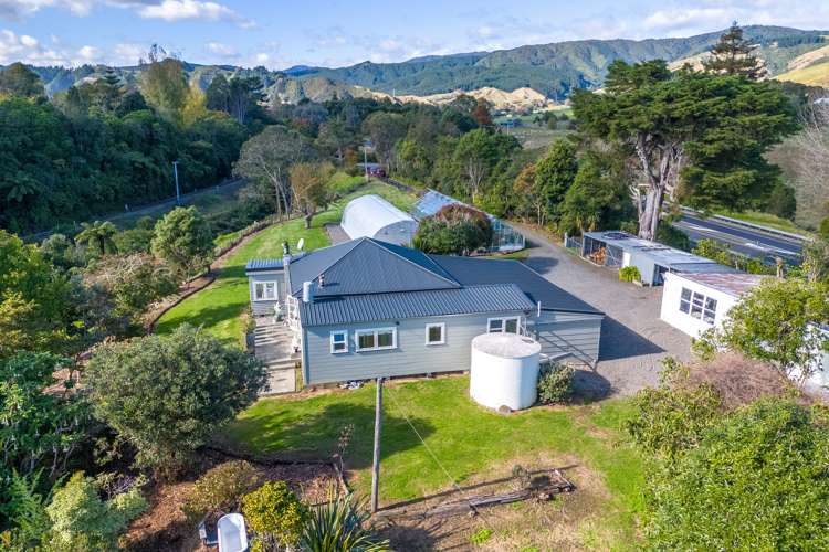 415 State Highway 1 Otaki_24