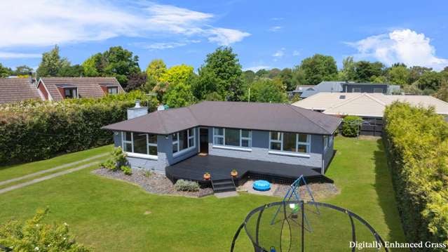 Charming Family Home in Woodend