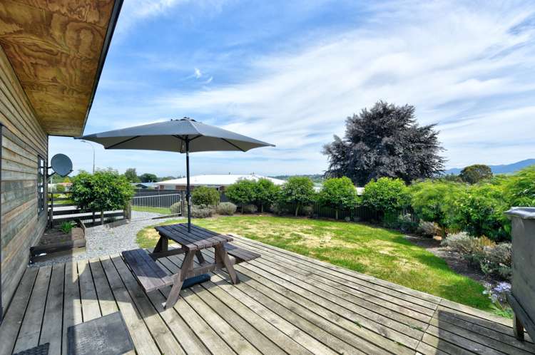 24 Walker Street Gore Surrounds_10