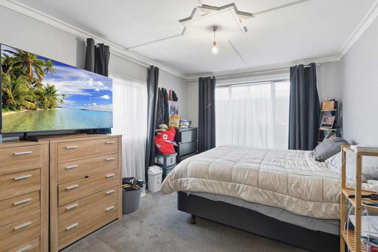 150 Moulson Street Strathern_7
