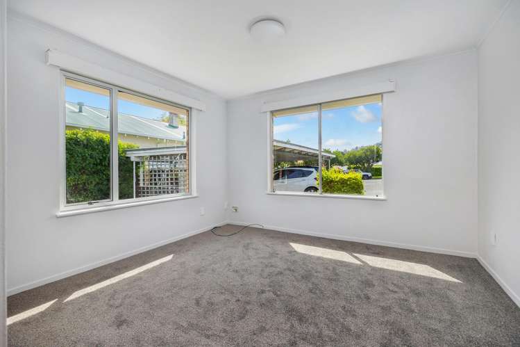 1/45 Willcott Street Mount Albert_3