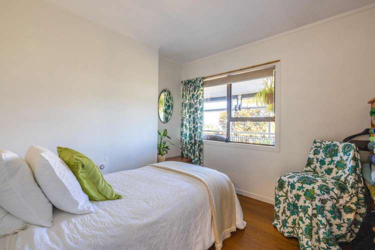 29 Beresford Avenue Surfdale_19