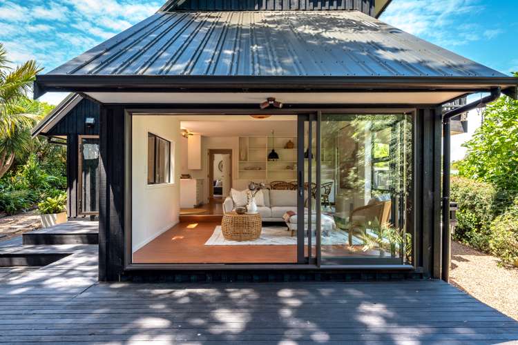 10 Hillside Road Ostend_16