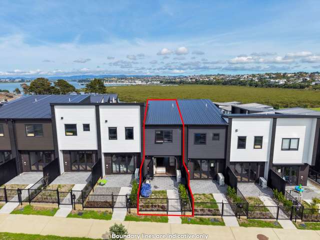 Harbour Views! Urgent sale - bring any offers
