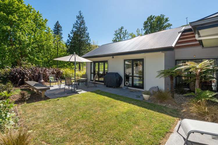 8 Sunningdale Drive Stoke_6