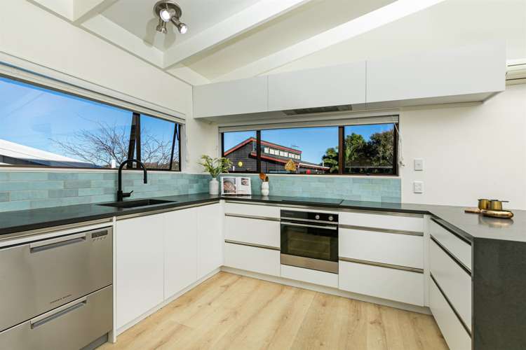 1/130 Golf Road Titirangi_2