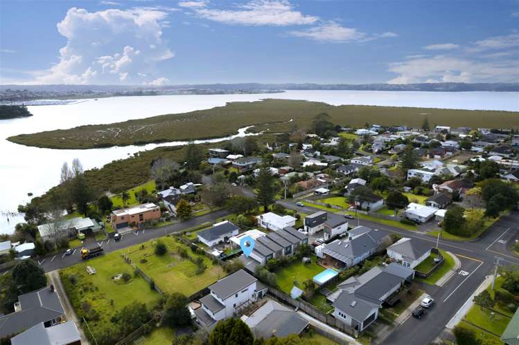 14 Mana Place Te Atatu Peninsula_11