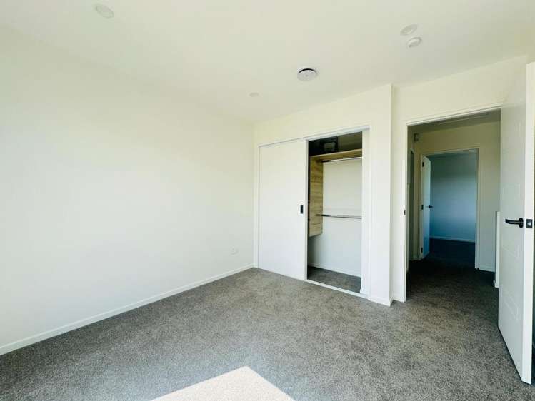 115 Luke Street East 10057_9