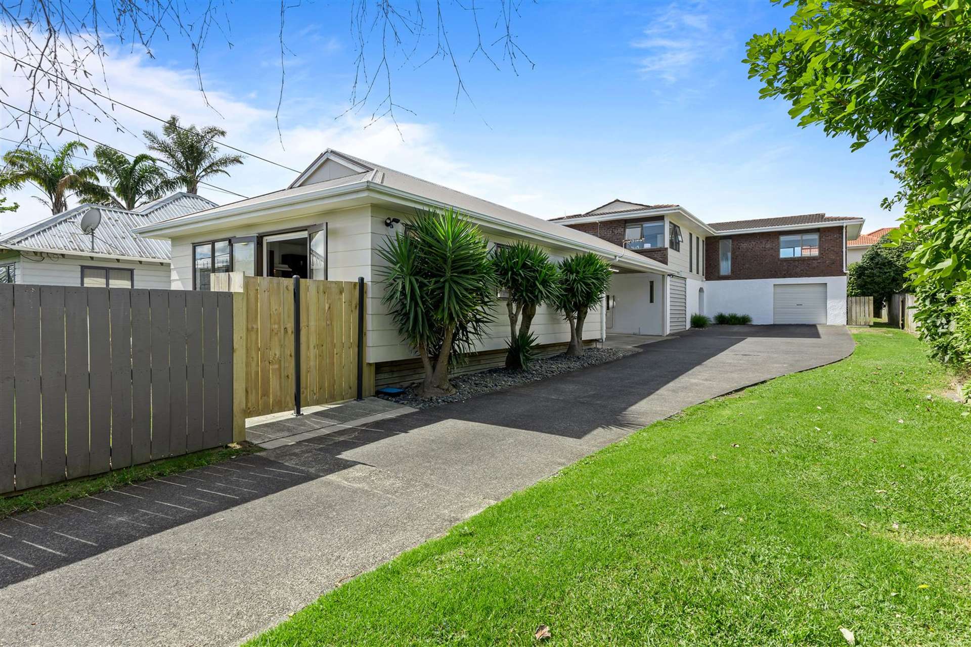 181 & 181A Hobsonville Road Hobsonville_0