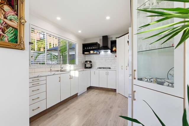2 Thornlea Drive Welcome Bay_1
