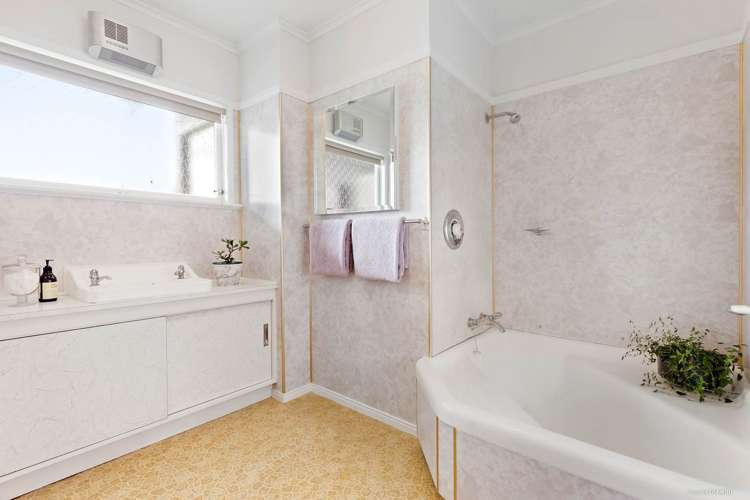 70 Jaemont Avenue Te Atatu South_16