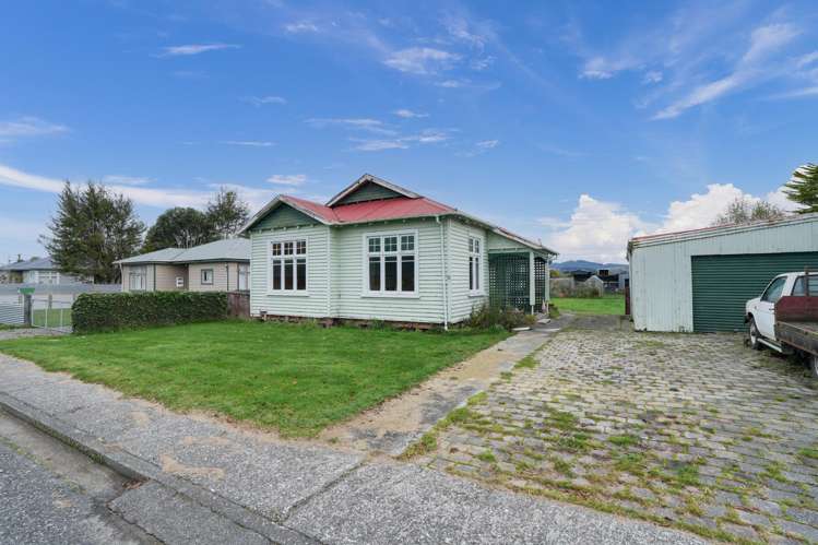 11 Clifden Hwy_0