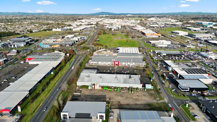 18-20 The Boulevard Te Rapa_1