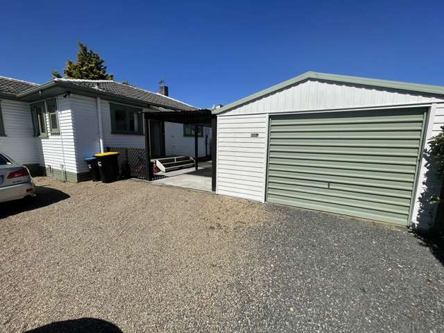 Leamington 3 bedroom + Cabin