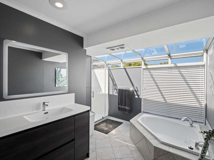 38 John Downs Drive Browns Bay_16