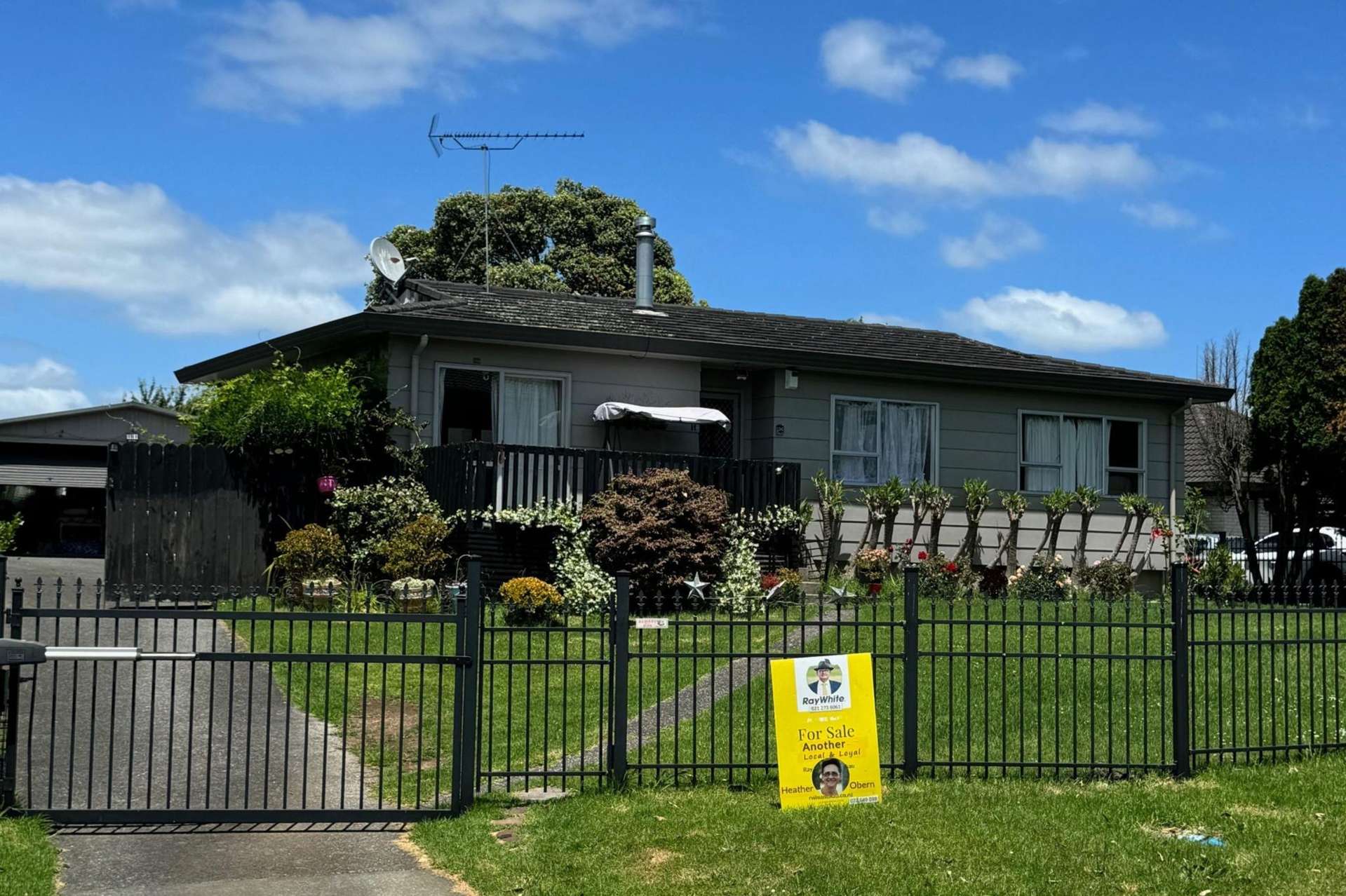 22 Challen Close Conifer Grove_0