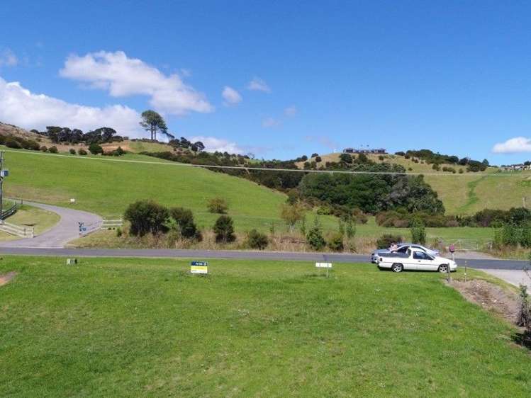 46 Te Punga Road Whangapoua_2
