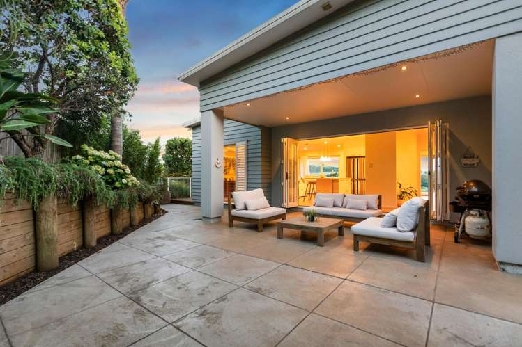 24 Kotanui Avenue Army Bay_13