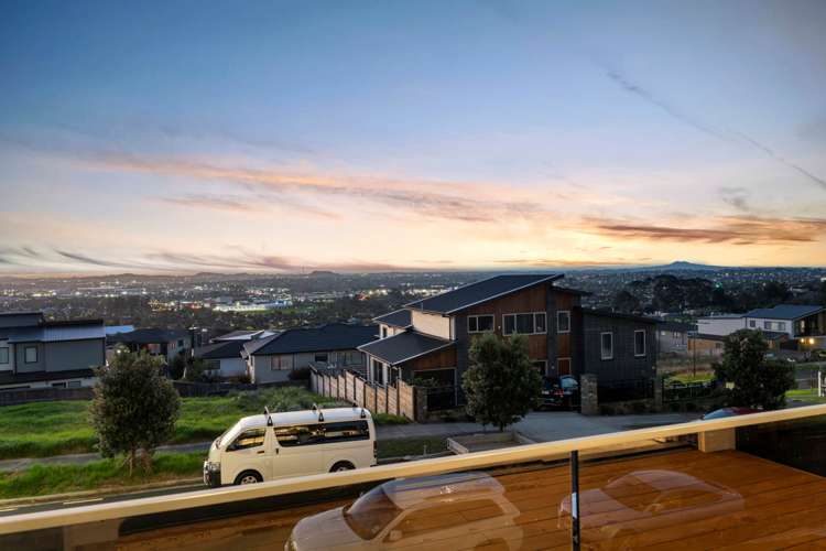 68 Armstrong Farm Drive East Tamaki Heights_43